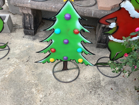 Med tree with spheres